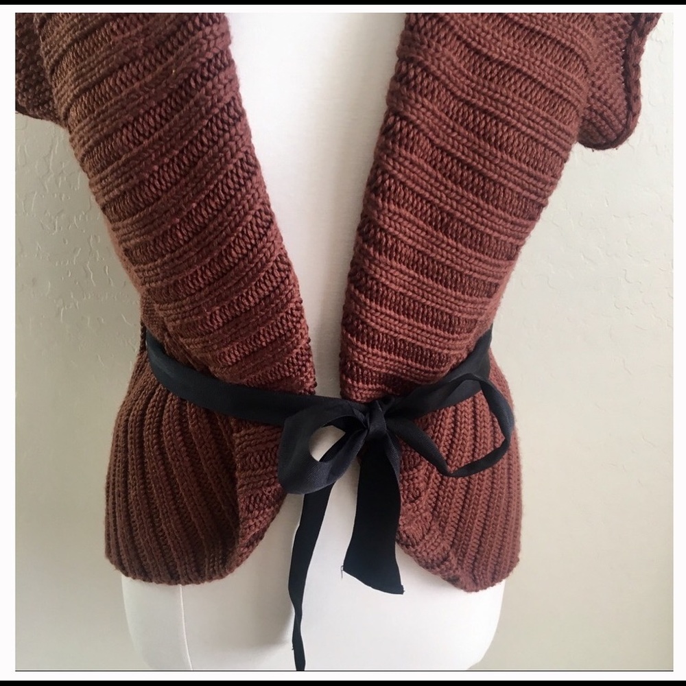 Adorable brown open knit cardigan - Picture 2 of 6